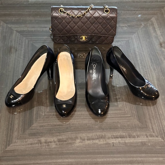 ✨ CURRENTLY UPLOADING ITEMS ✨ - Picture 2 of 3